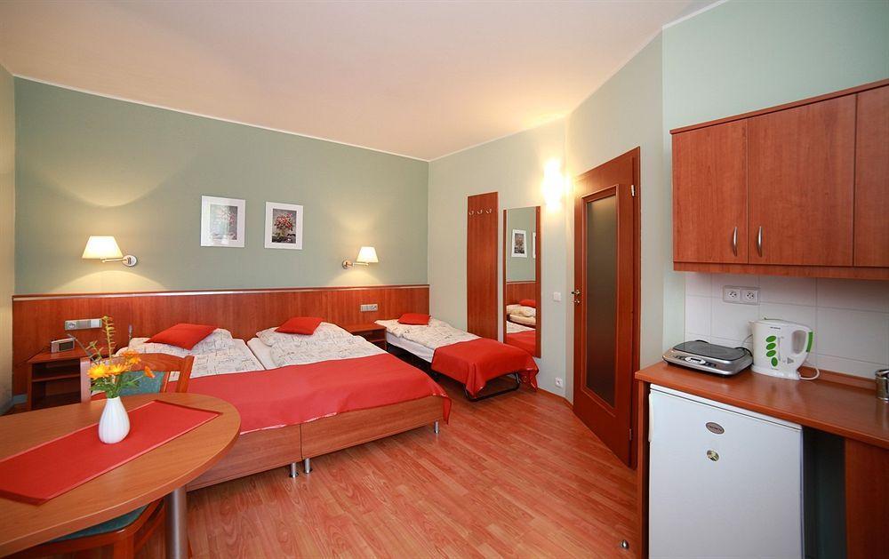 Penzion Fan Karlovy Vary Exterior foto